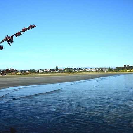 The Sanctuary Beach Side And Spa Timaru Exterior foto