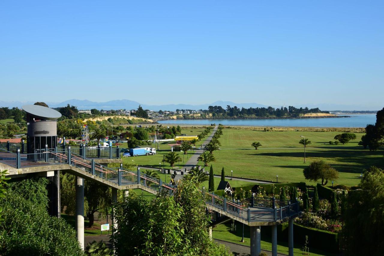 The Sanctuary Beach Side And Spa Timaru Exterior foto